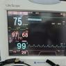 Monitor de signos vitales Nihon Kohden Life Scope.